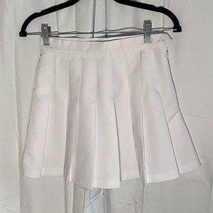 American Apparel  White Pleaded Skirt Size XS
